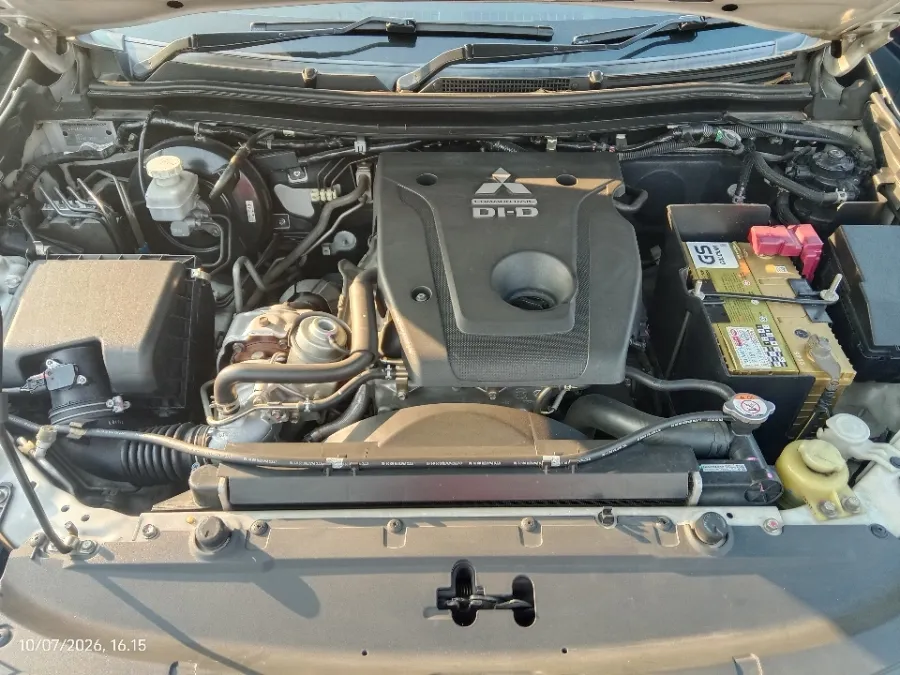 Foto Mobil Bekas Mesin Mitsubishi Pajero Sport 2.4 Dakar Ultimate tahun 2018
