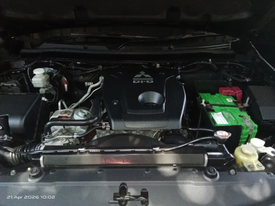 Foto Mobil Bekas Mesin Mitsubishi Pajero Sport 2.4 Dakar Ultimate tahun 2019