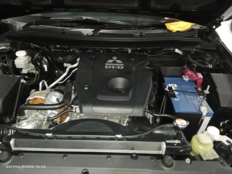 Foto Mobil Bekas Mesin Mitsubishi Pajero Sport 2.4 Dakar Ultimate tahun 2019
