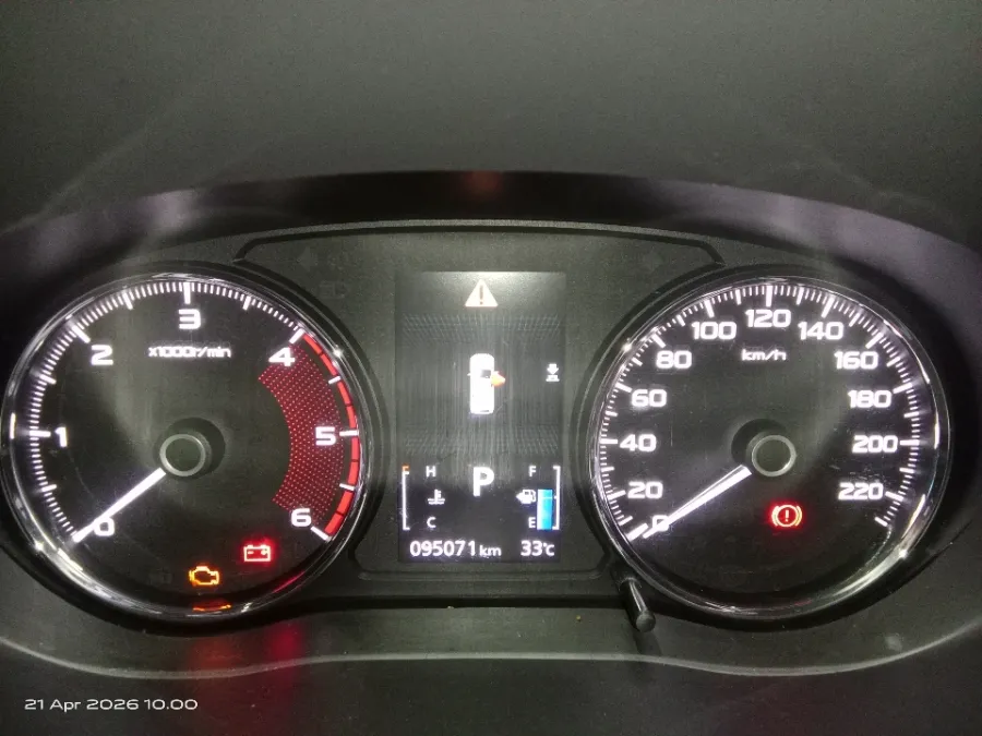 Foto Mobil Bekas Odometer Mitsubishi Pajero Sport 2.4 Dakar Ultimate tahun 2019