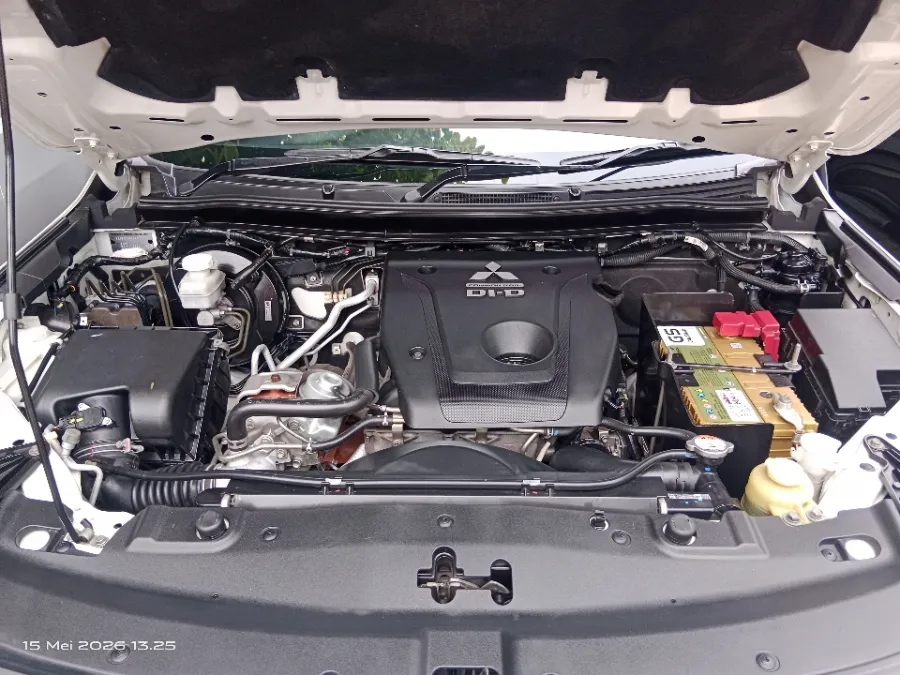 Foto Mobil Bekas Mesin Mitsubishi Pajero Sport 2.4 Dakar Ultimate tahun 2021