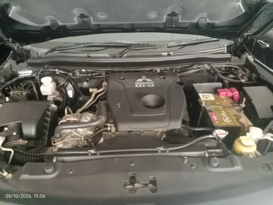 Foto Mobil Bekas Mesin Mitsubishi Pajero Sport 2.4 Dakar Ultimate tahun 2021