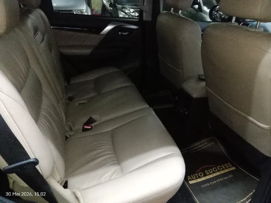 Foto Mobil Bekas Kabin Belakang Mitsubishi Pajero Sport 2.4 Dakar Ultimate tahun 2022