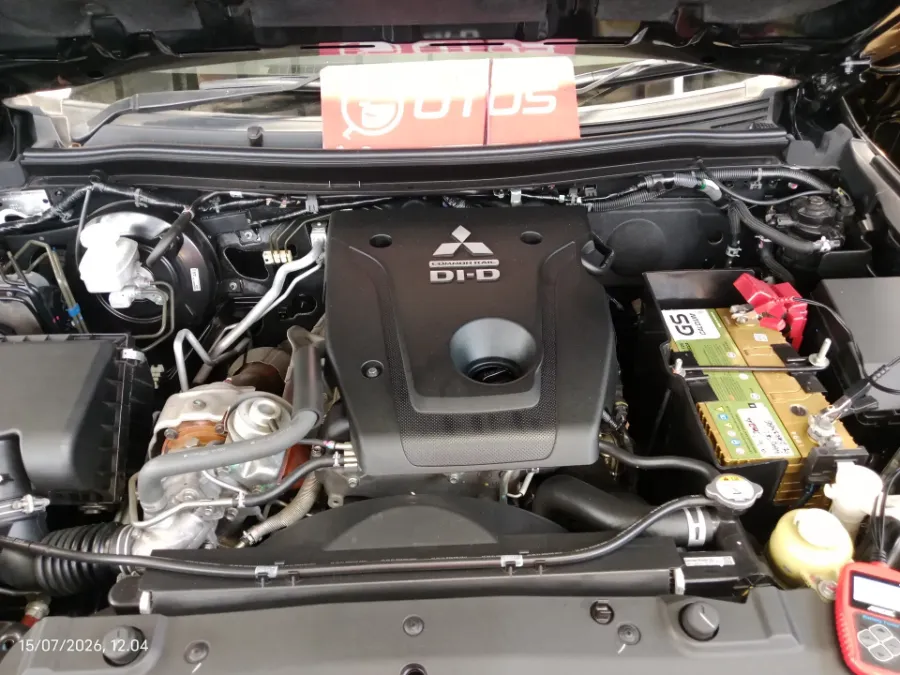 Foto Mobil Bekas Mesin Mitsubishi Pajero Sport 2.4 Dakar Ultimate tahun 2022