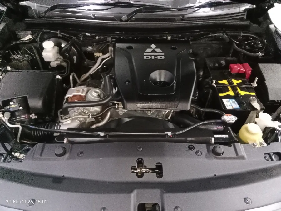 Foto Mobil Bekas Mesin Mitsubishi Pajero Sport 2.4 Dakar Ultimate tahun 2022
