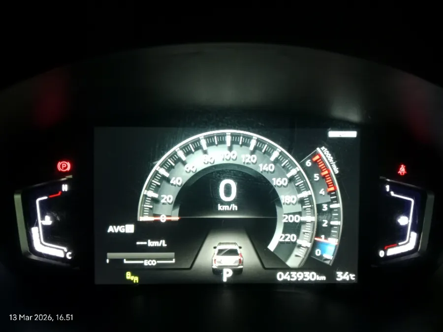 Foto Mobil Bekas Odometer Mitsubishi Pajero Sport 2.4 Dakar Ultimate 4X4 tahun 2022