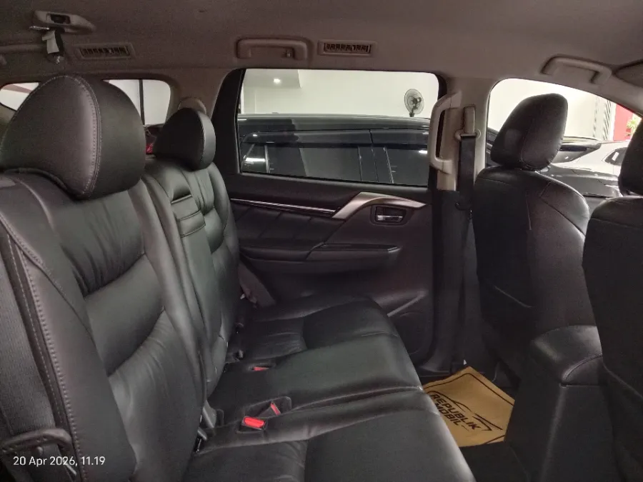 Foto Mobil Bekas Kabin Belakang Mitsubishi Pajero Sport 2.5 tahun 2023