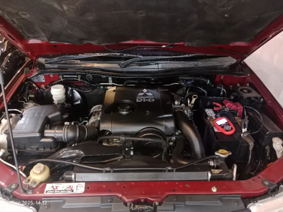 Foto Mobil Bekas Mesin Mitsubishi Pajero Sport 2.5 Dakar tahun 2015