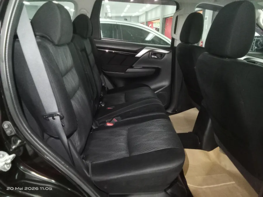 Foto Mobil Bekas Kabin Belakang Mitsubishi Pajero Sport 2.5 Exceed 4X2 tahun 2016