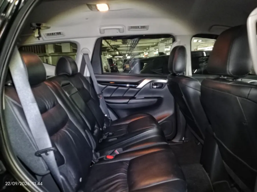 Foto Mobil Bekas Kabin Belakang Mitsubishi Pajero Sport 2.5 Exceed 4X2 tahun 2022