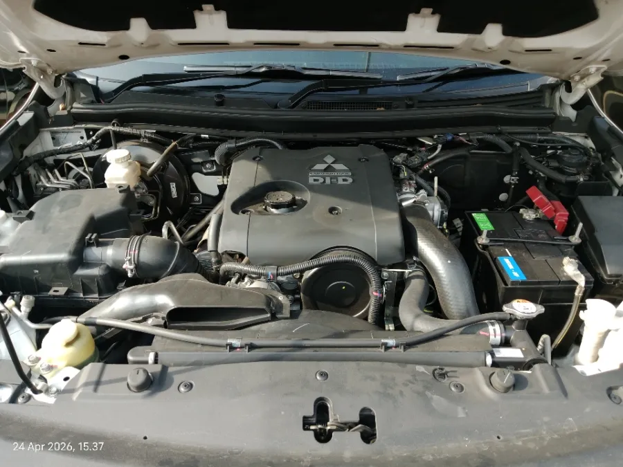 Foto Mobil Bekas Mesin Mitsubishi Pajero Sport 2.5 Exceed 4X2 tahun 2022