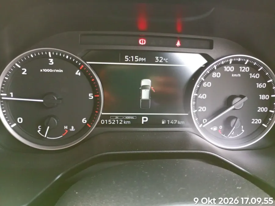Foto Mobil Bekas Odometer Mitsubishi Triton 2.4 tahun 2025