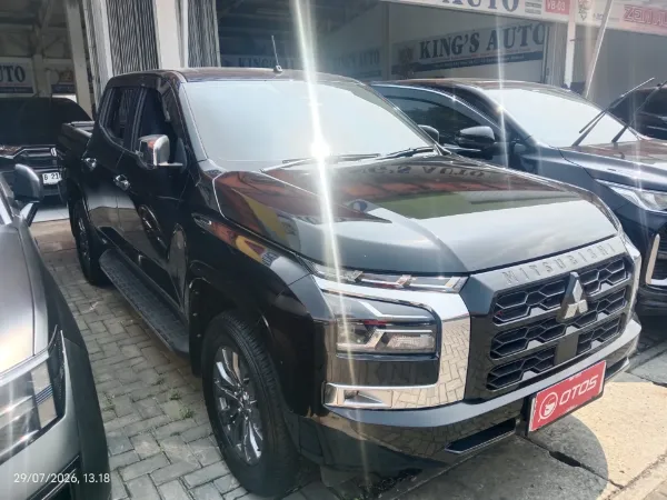 2024 Mitsubishi Triton 2.4 Ultimate 4x4 - Foto 1 dari 6