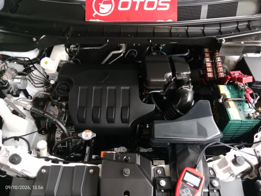 Foto Mobil Bekas Mesin Mitsubishi XForce 1.5 Exceed tahun 2023