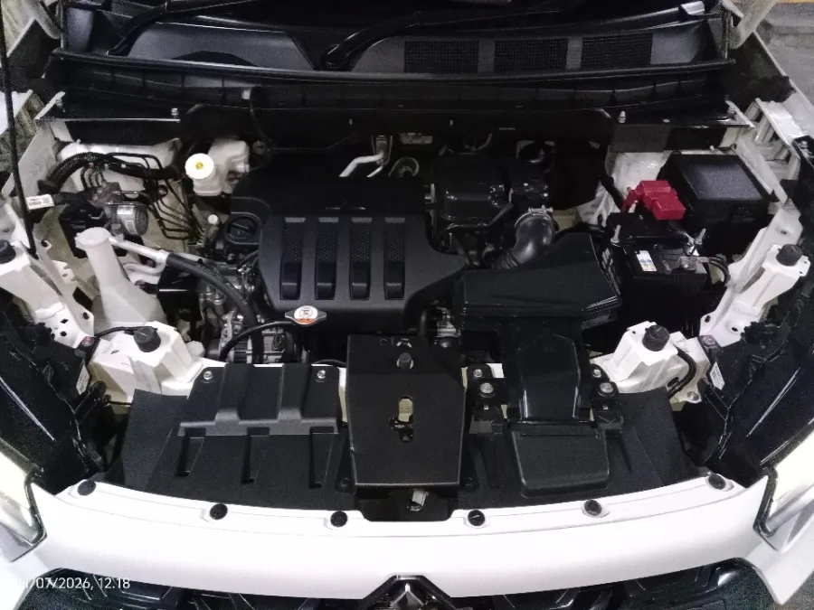 Foto Mobil Bekas Mesin Mitsubishi XForce 1.5 Ultimate tahun 2023