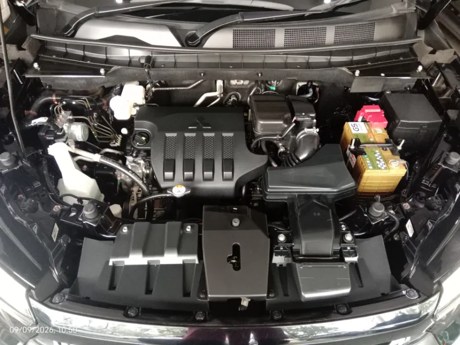 Foto Mobil Bekas Mesin Mitsubishi XForce 1.5 Ultimate tahun 2023