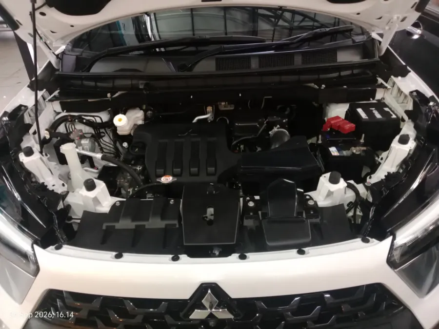 Foto Mobil Bekas Mesin Mitsubishi XForce 1.5 Ultimate tahun 2023