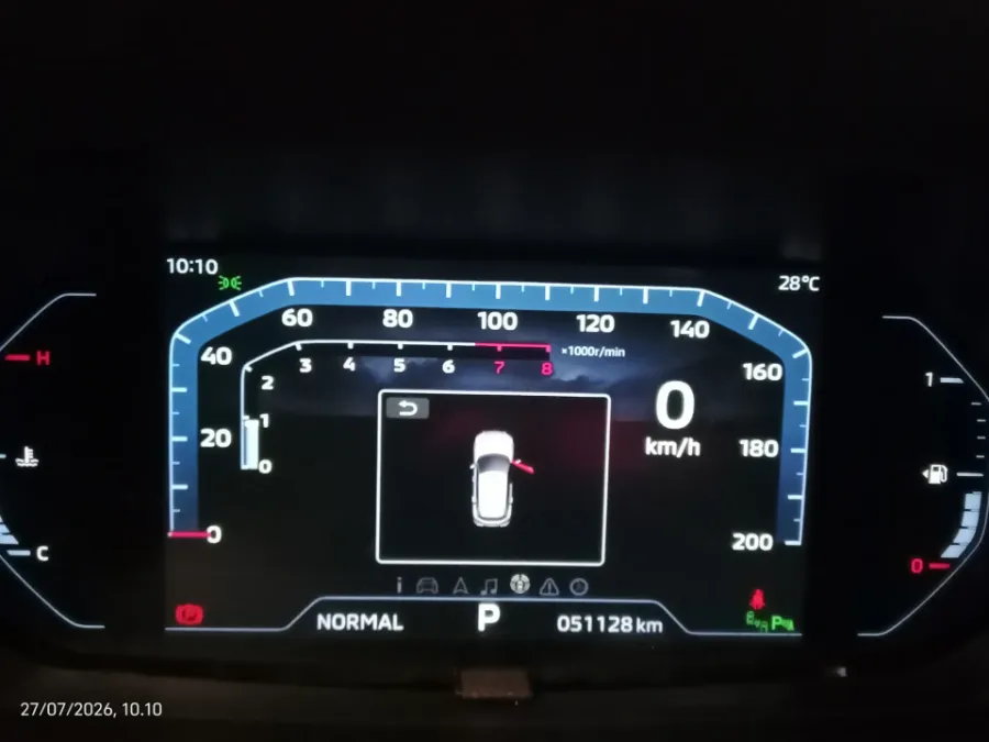 Foto Mobil Bekas Odometer Mitsubishi XForce 1.5 Ultimate tahun 2023