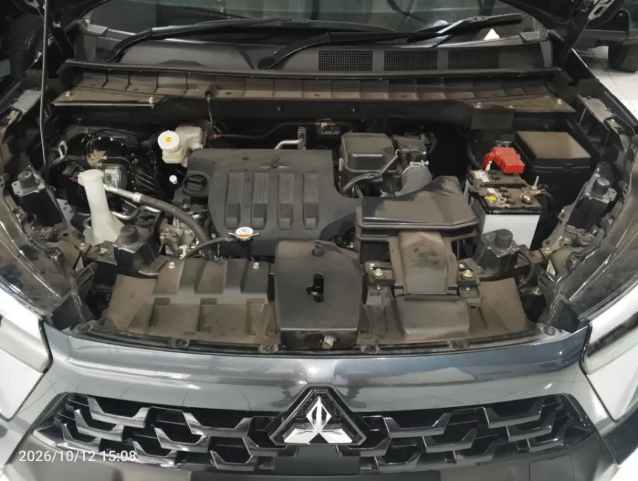 Foto Mobil Bekas Mesin Mitsubishi XForce 1.5 Ultimate tahun 2024