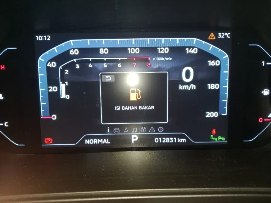 Foto Mobil Bekas Odometer Mitsubishi XForce 1.5 Ultimate tahun 2024