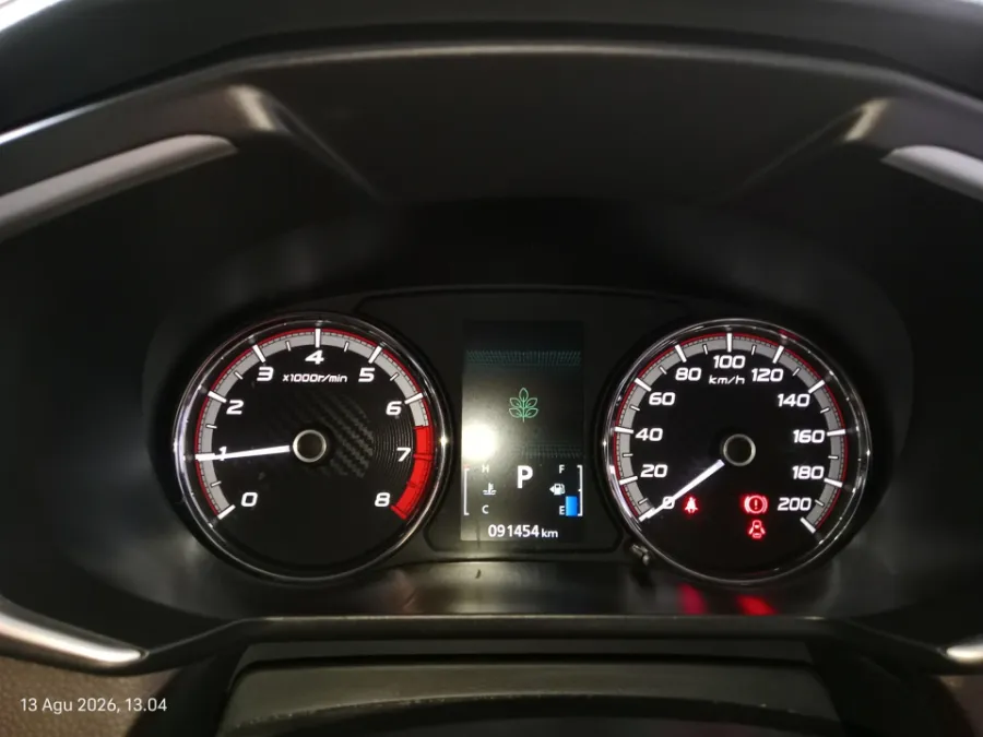 Foto Mobil Bekas Odometer Mitsubishi Xpander 1.5 tahun 2020