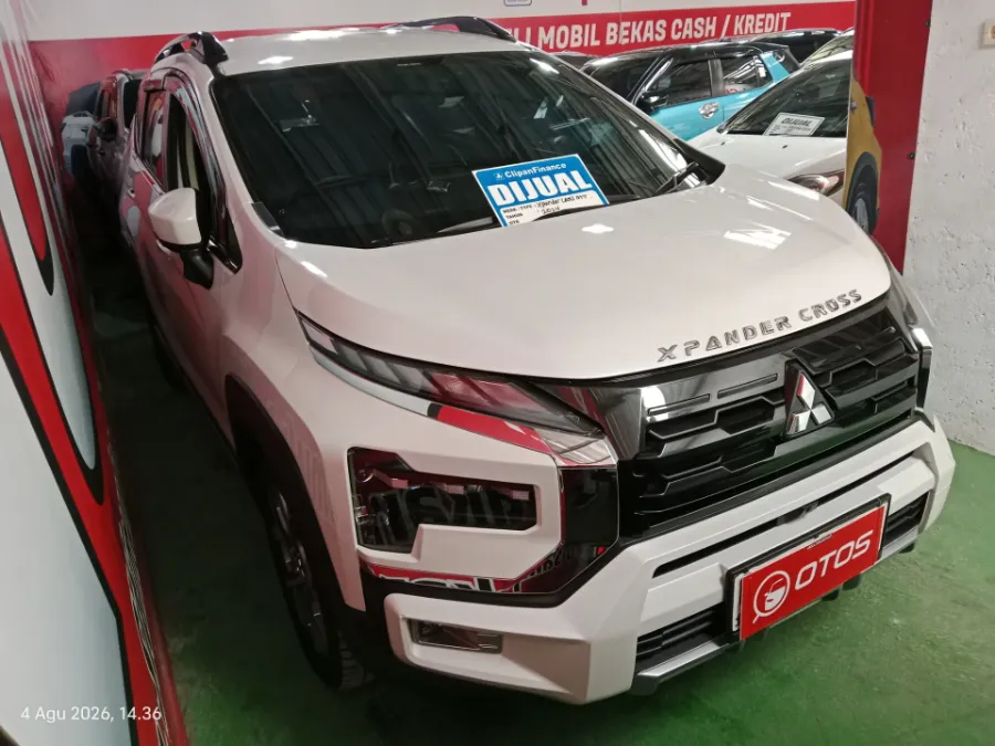 Foto Mobil Bekas Kanan Depan Mitsubishi Xpander 1.5 tahun 2023
