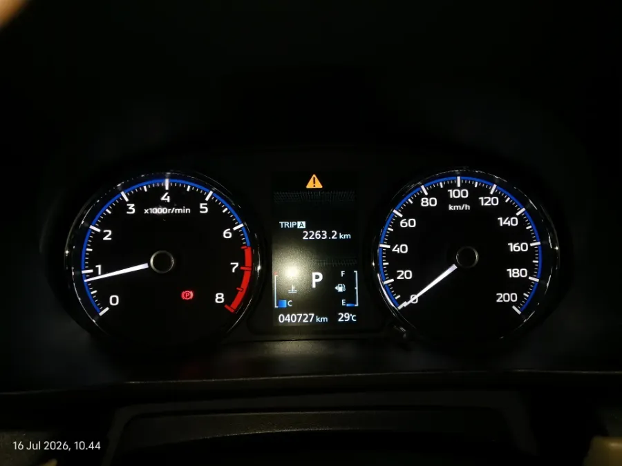 Foto Mobil Bekas Odometer Mitsubishi Xpander 1.5 tahun 2023