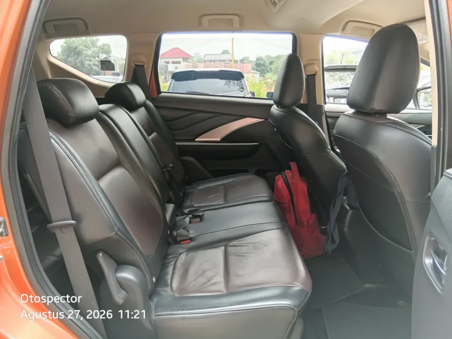 Foto Mobil Bekas Kabin Belakang Mitsubishi Xpander 1.5 Cross tahun 2019