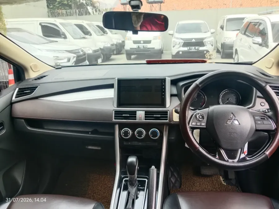 Foto Mobil Bekas Dashboard Mitsubishi Xpander 1.5 Cross tahun 2020