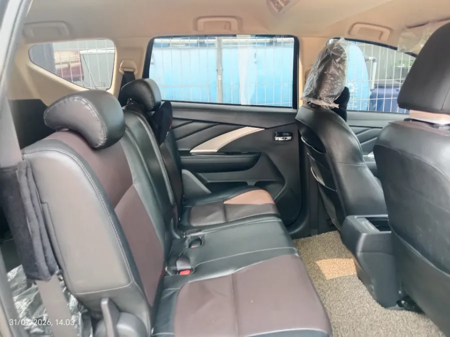 Foto Mobil Bekas Kabin Belakang Mitsubishi Xpander 1.5 Cross tahun 2020