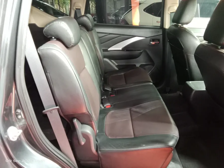 Foto Mobil Bekas Kabin Belakang Mitsubishi Xpander 1.5 Cross tahun 2020