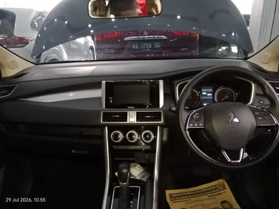 Foto Mobil Bekas Dashboard Mitsubishi Xpander 1.5 Cross tahun 2021