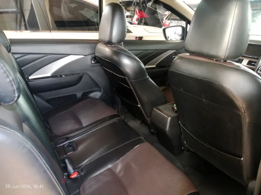 Foto Mobil Bekas Kabin Belakang Mitsubishi Xpander 1.5 Cross tahun 2021