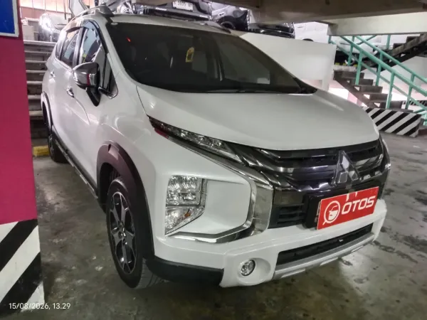 2021 Mitsubishi Xpander 1.5 Cross - Foto 1 dari 6