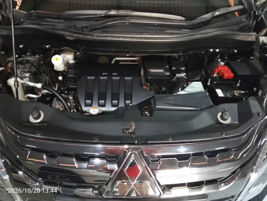 Foto Mobil Bekas Mesin Mitsubishi Xpander 1.5 Cross tahun 2021