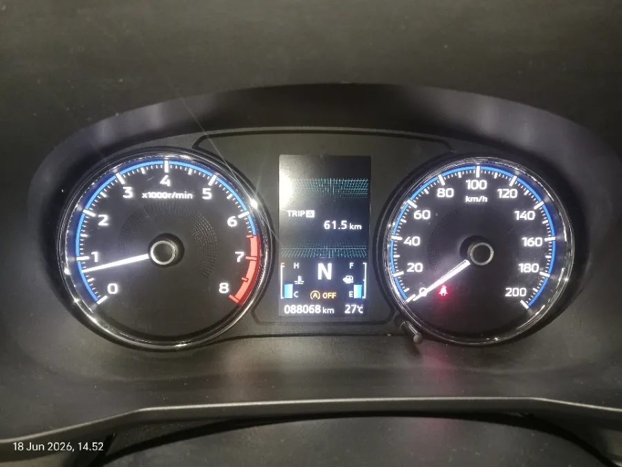 Foto Mobil Bekas Odometer Mitsubishi Xpander 1.5 Cross tahun 2021