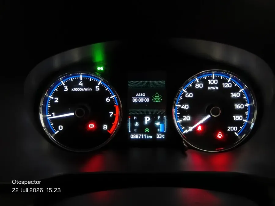 Foto Mobil Bekas Odometer Mitsubishi Xpander 1.5 Cross tahun 2021