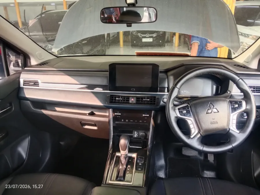 Foto Mobil Bekas Dashboard Mitsubishi Xpander 1.5 Cross tahun 2022