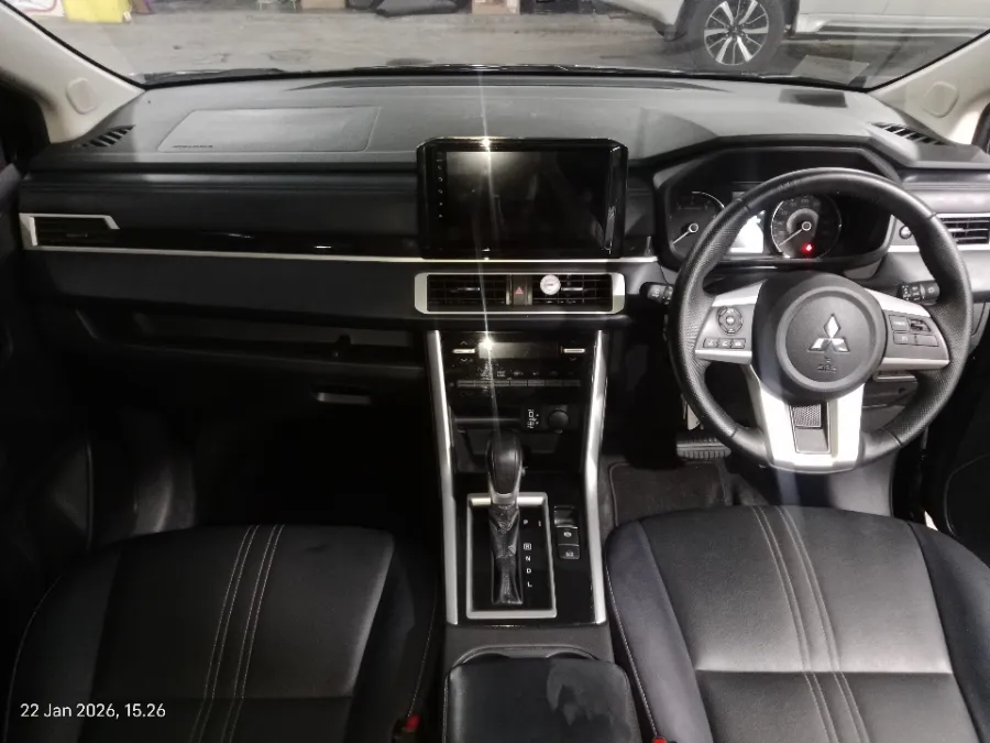 Foto Mobil Bekas Dashboard Mitsubishi Xpander 1.5 Cross tahun 2022