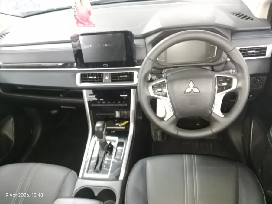 Foto Mobil Bekas Dashboard Mitsubishi Xpander 1.5 Cross tahun 2022