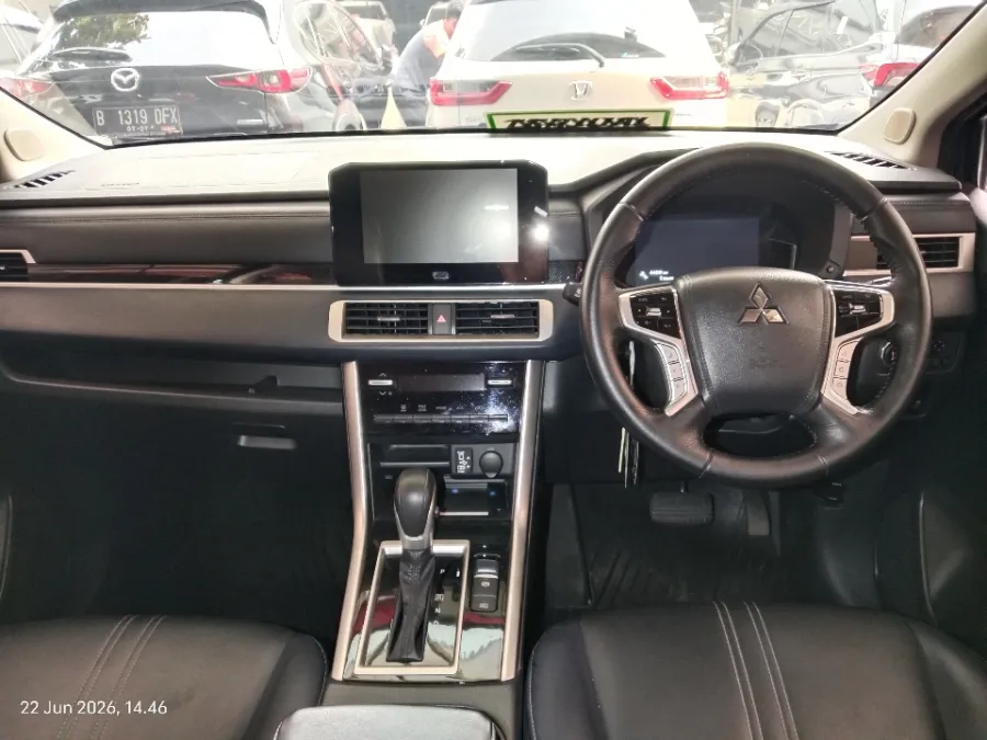 Foto Mobil Bekas Dashboard Mitsubishi Xpander 1.5 Cross tahun 2022