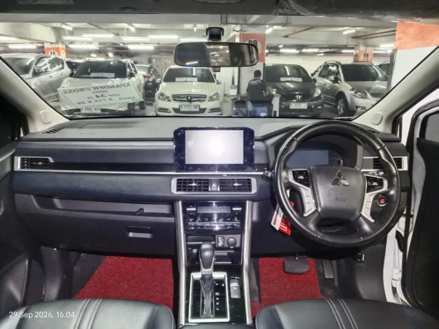 Foto Mobil Bekas Dashboard Mitsubishi Xpander 1.5 Cross tahun 2022