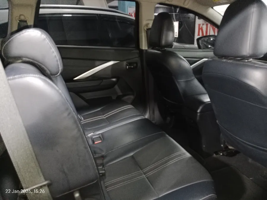 Foto Mobil Bekas Kabin Belakang Mitsubishi Xpander 1.5 Cross tahun 2022
