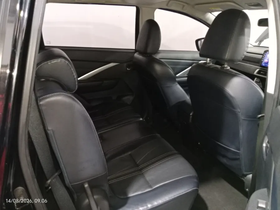 Foto Mobil Bekas Kabin Belakang Mitsubishi Xpander 1.5 Cross tahun 2022