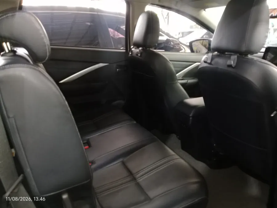 Foto Mobil Bekas Kabin Belakang Mitsubishi Xpander 1.5 Cross tahun 2022