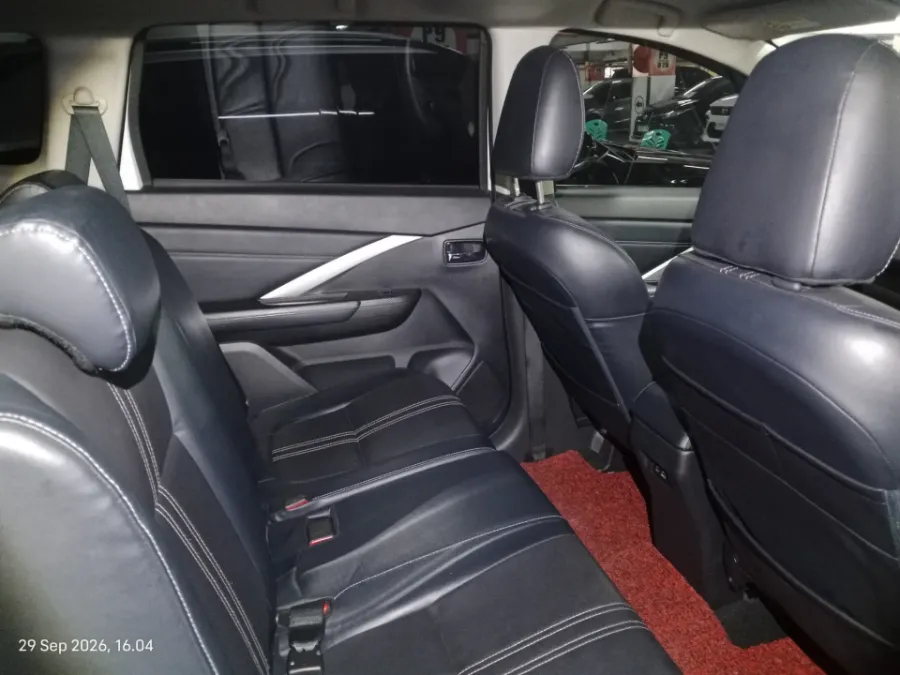 Foto Mobil Bekas Kabin Belakang Mitsubishi Xpander 1.5 Cross tahun 2022