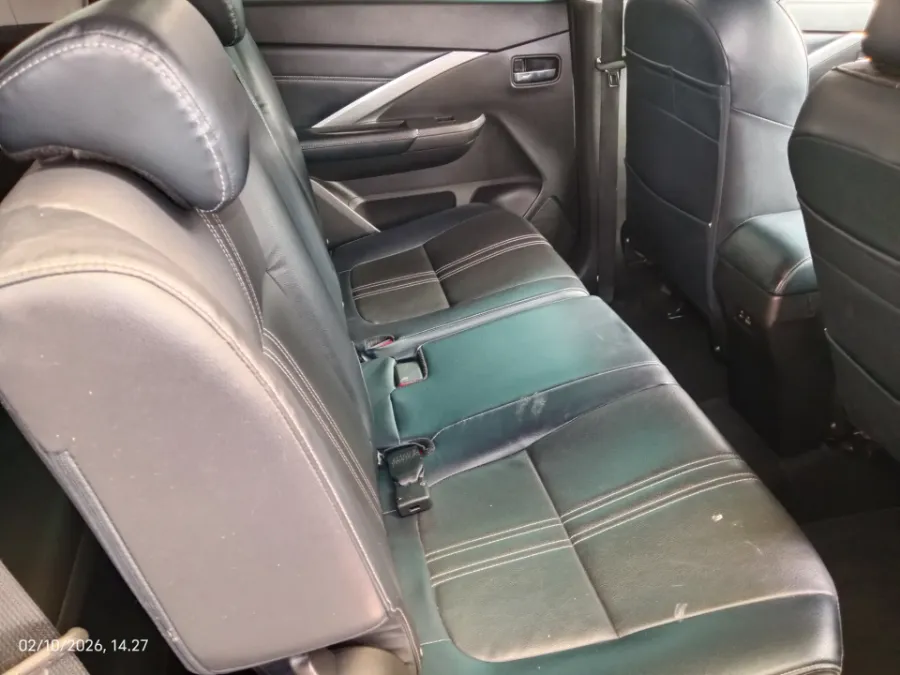 Foto Mobil Bekas Kabin Belakang Mitsubishi Xpander 1.5 Cross tahun 2022