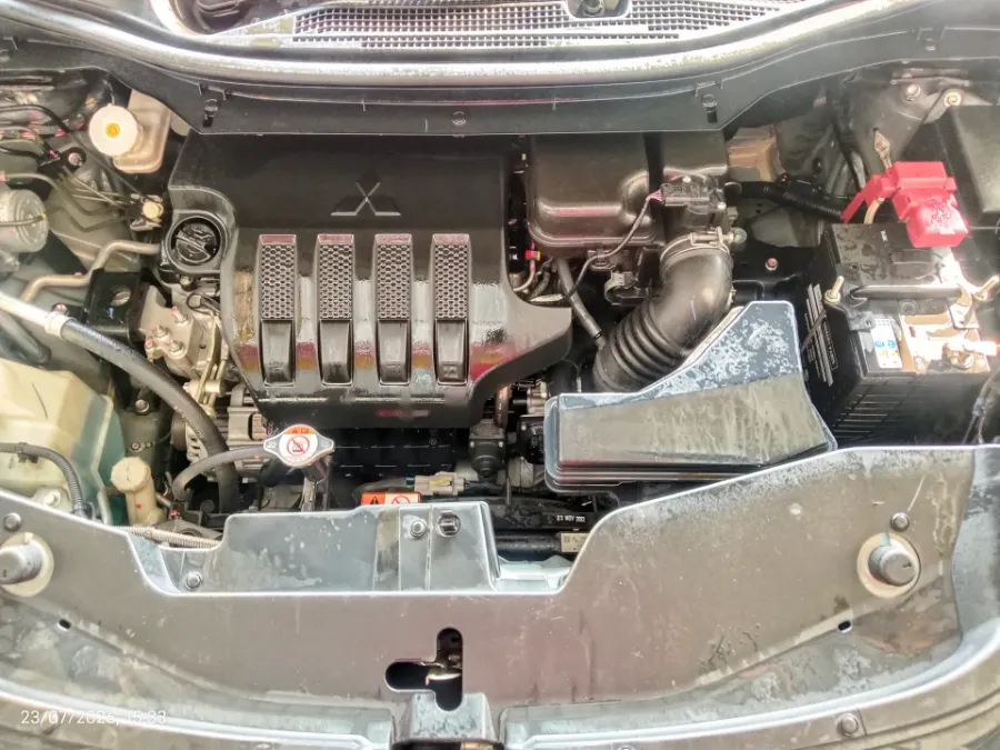 Foto Mobil Bekas Mesin Mitsubishi Xpander 1.5 Cross tahun 2022