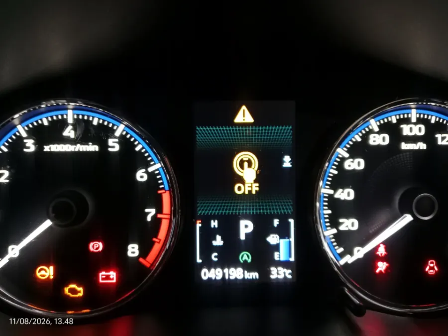 Foto Mobil Bekas Odometer Mitsubishi Xpander 1.5 Cross tahun 2022