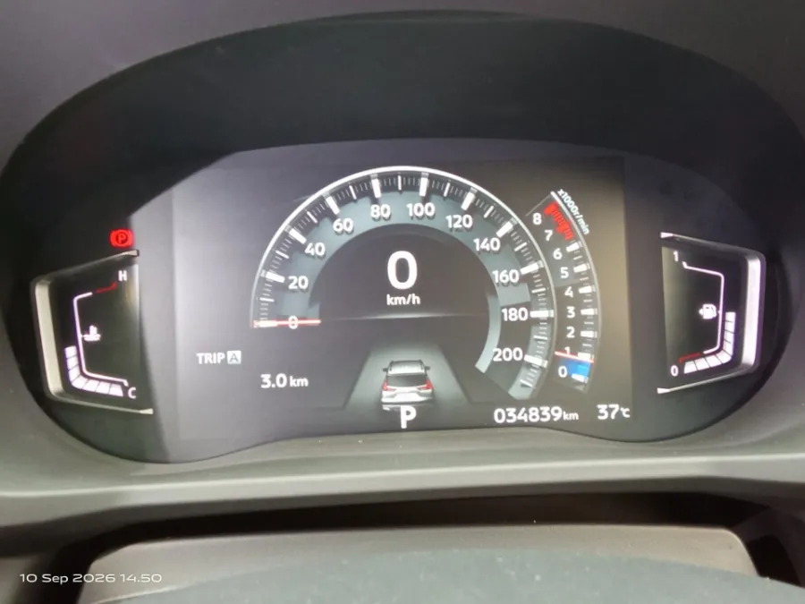 Foto Mobil Bekas Odometer Mitsubishi Xpander 1.5 Cross tahun 2022